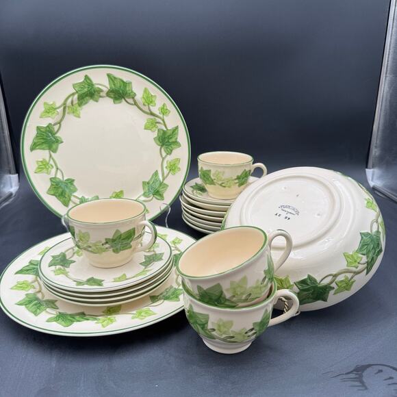 Vintage Franciscan Ivy USA Dinnerware Dinner Plates Set of 2 - Picture 7 of 9